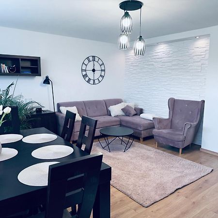 4 Pokojowy Apartament Posada Sanok Bagian luar foto